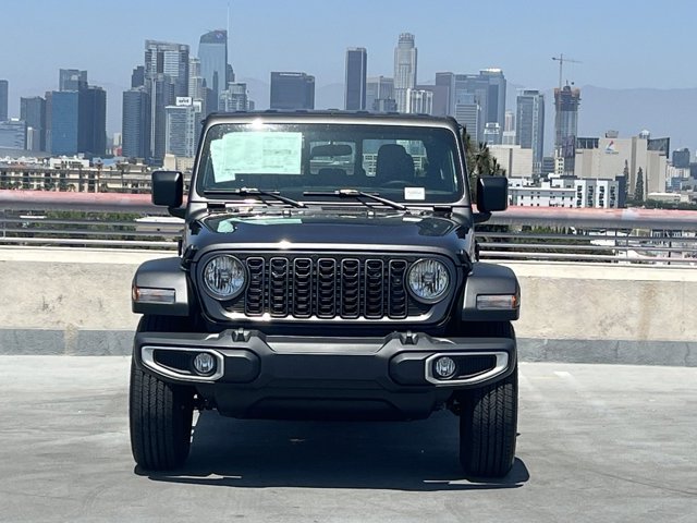 2024 Jeep Gladiator Sport 17