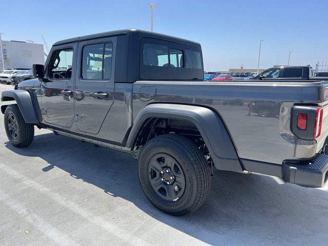 2024 Jeep Gladiator Sport 28