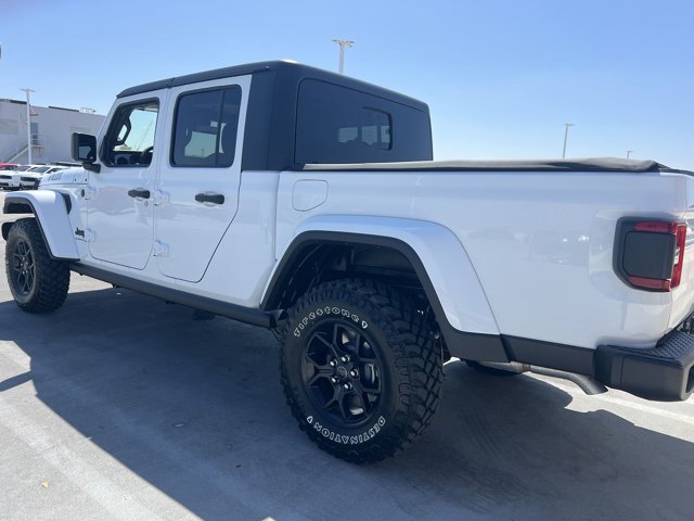 2024 Jeep Gladiator Willys 28