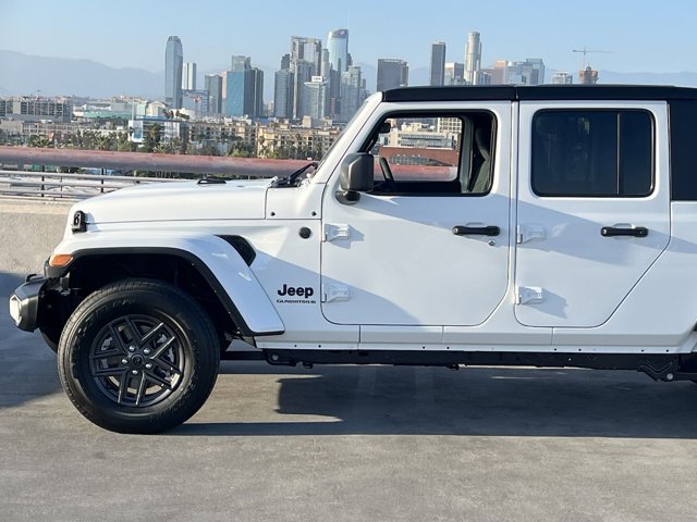 2024 Jeep Gladiator Sport S 6