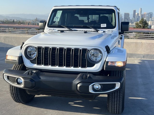 2024 Jeep Gladiator Sport S 18