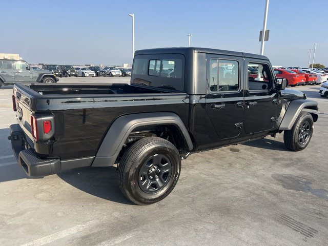 2024 Jeep Gladiator Sport 29