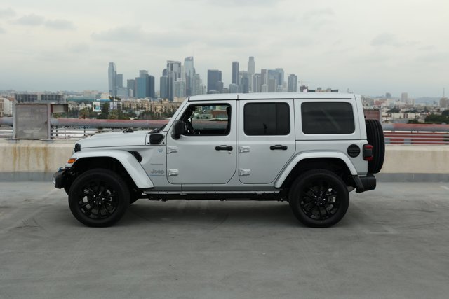 2024 Jeep Wrangler Sahara 4xe 5