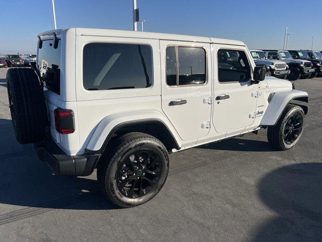 2024 Jeep Wrangler Sahara 4xe 29