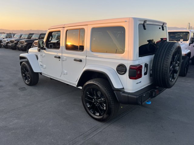 2024 Jeep Wrangler Sahara 4xe 16