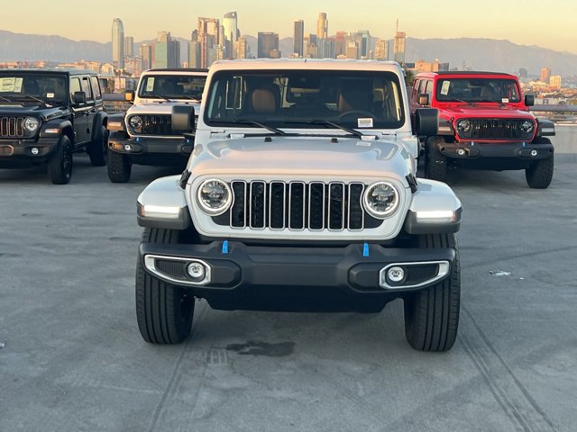 2024 Jeep Wrangler Sahara 4xe 17