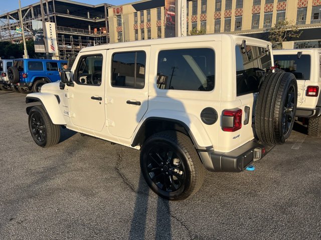 2024 Jeep Wrangler Sahara 4xe 16