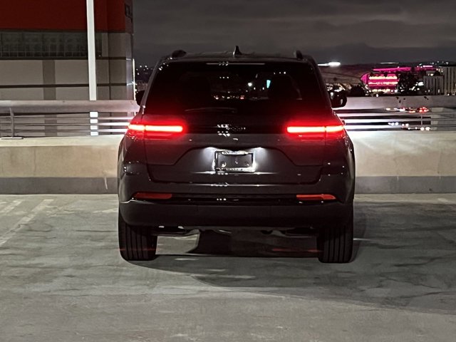 2024 Jeep Grand Cherokee Altitude X 32