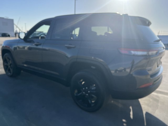 2024 Jeep Grand Cherokee Altitude X 29