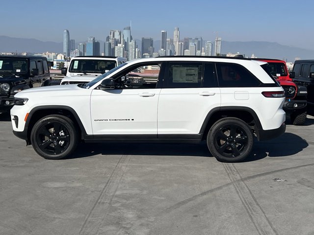 2024 Jeep Grand Cherokee Altitude X 5