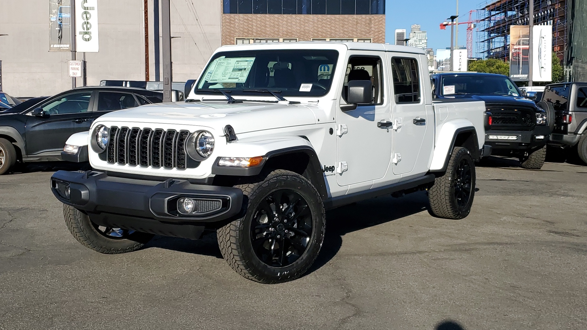 2025 Jeep Gladiator Nighthawk 1