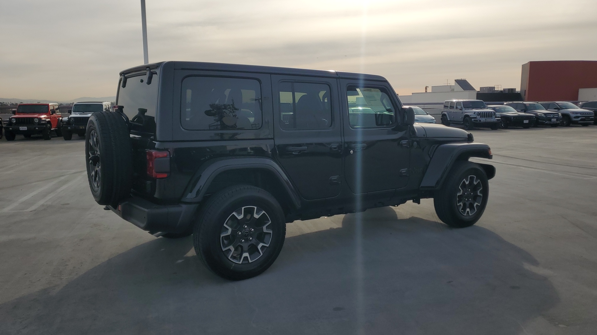 2025 Jeep Wrangler Sahara 6