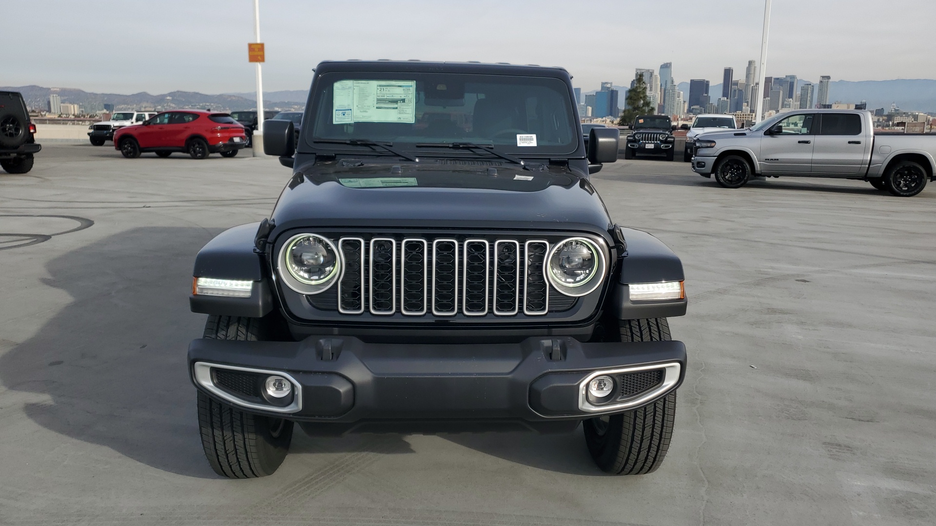 2025 Jeep Wrangler Sahara 9