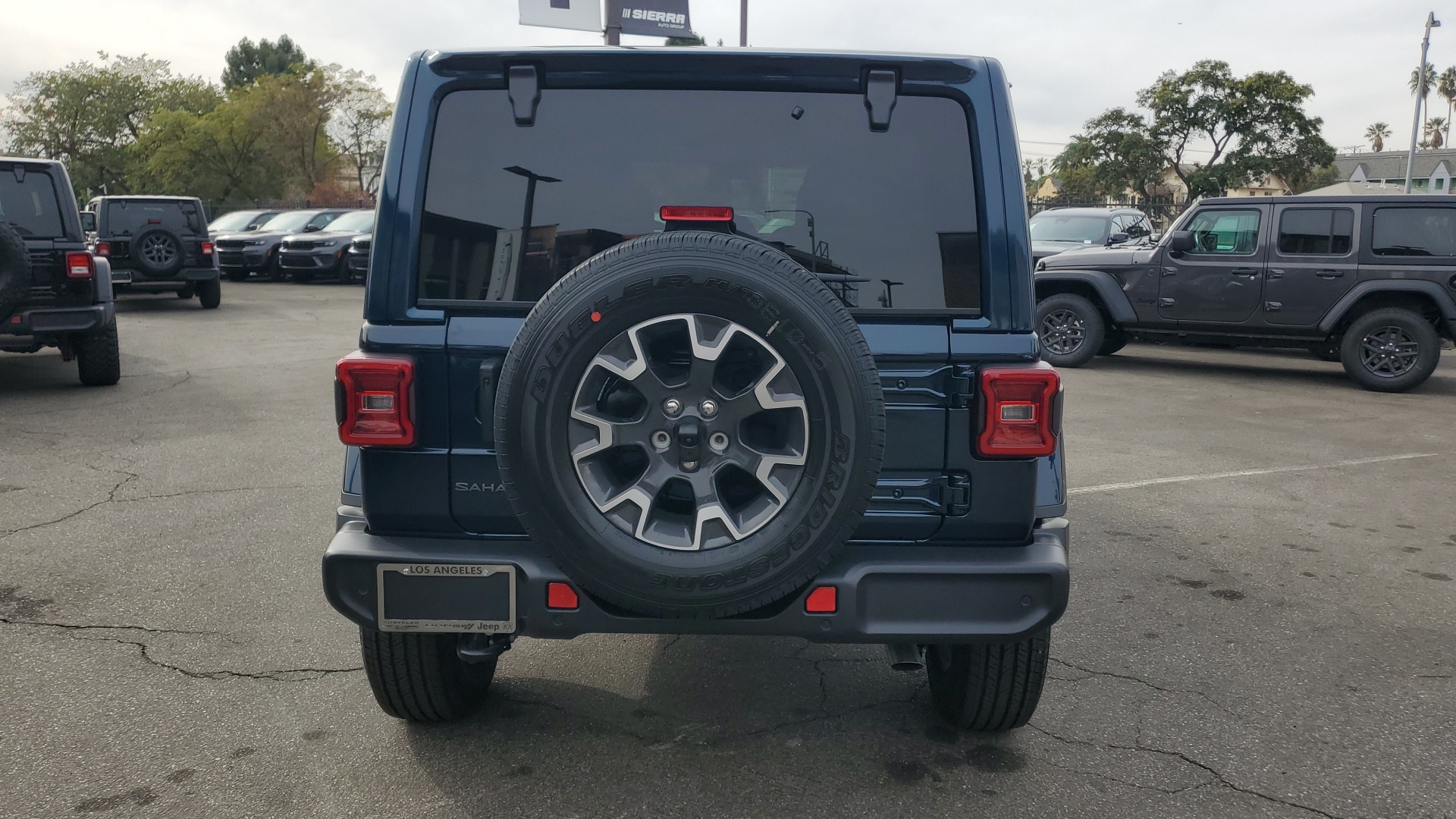 2025 Jeep Wrangler Sahara 4