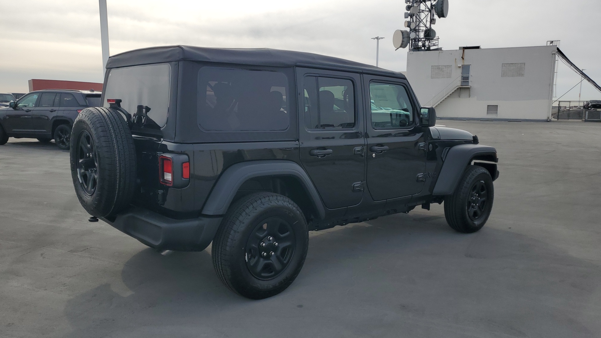 2025 Jeep Wrangler Sport 5