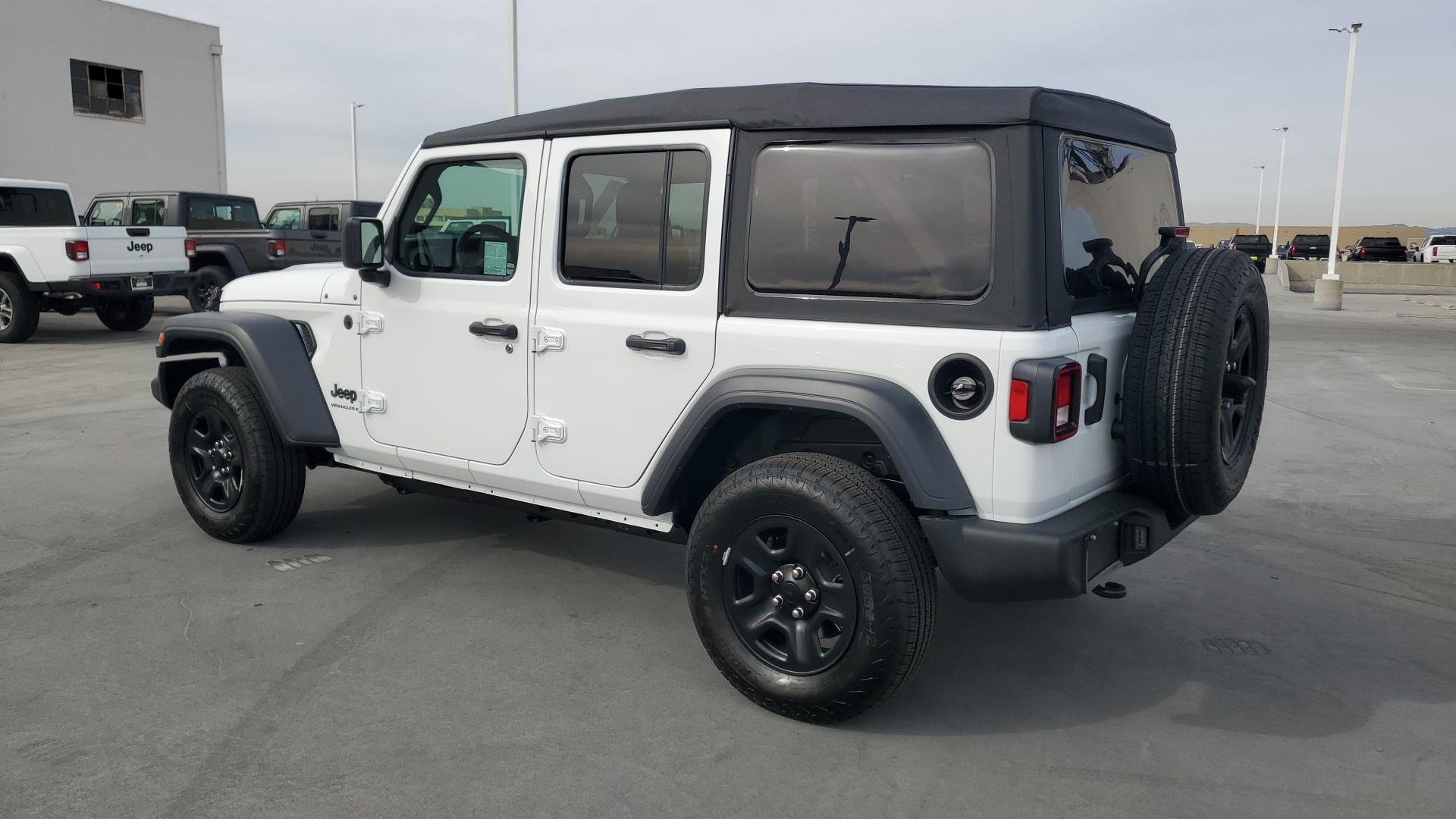 2025 Jeep Wrangler Sport 3