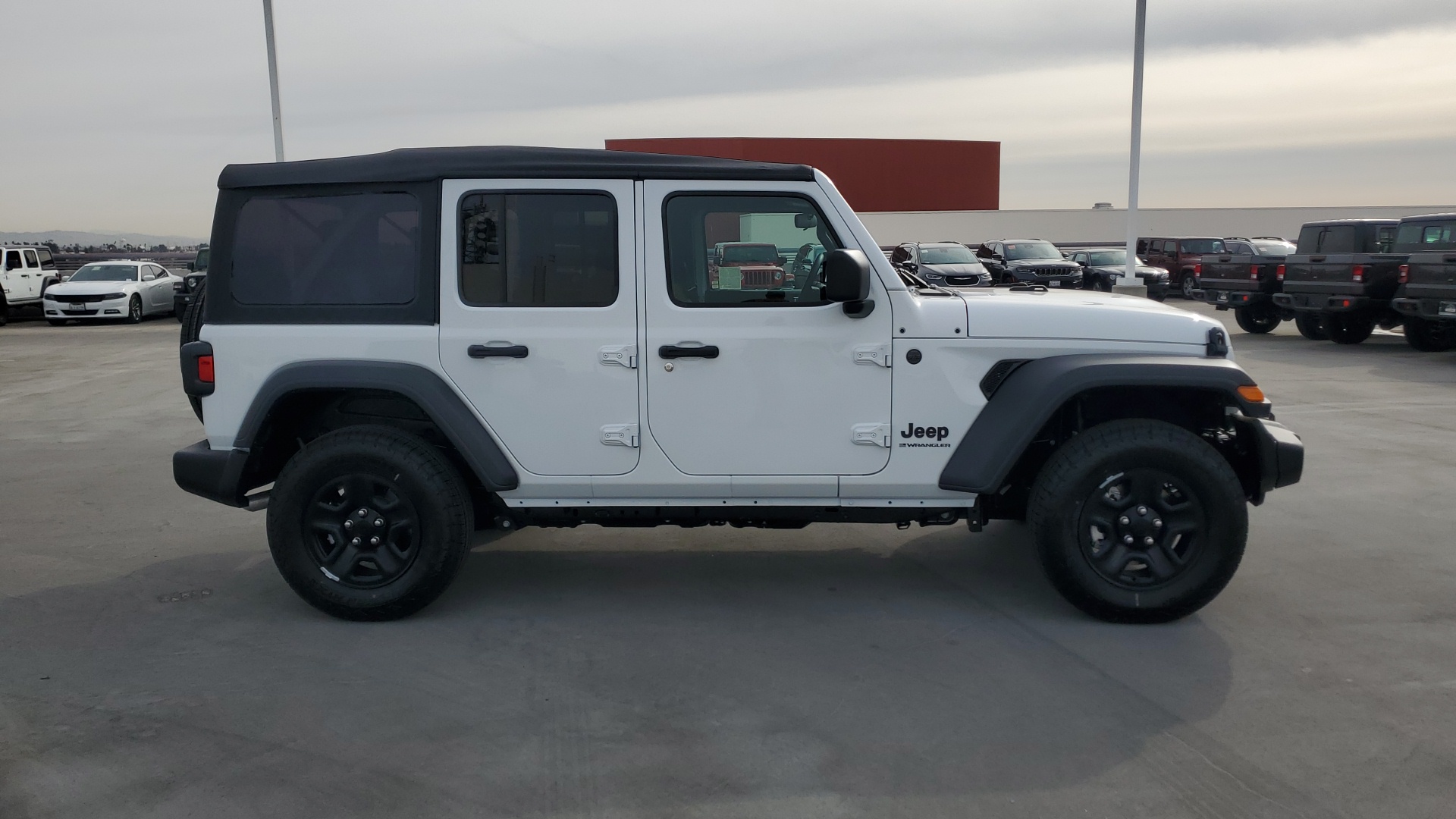 2025 Jeep Wrangler Sport 6