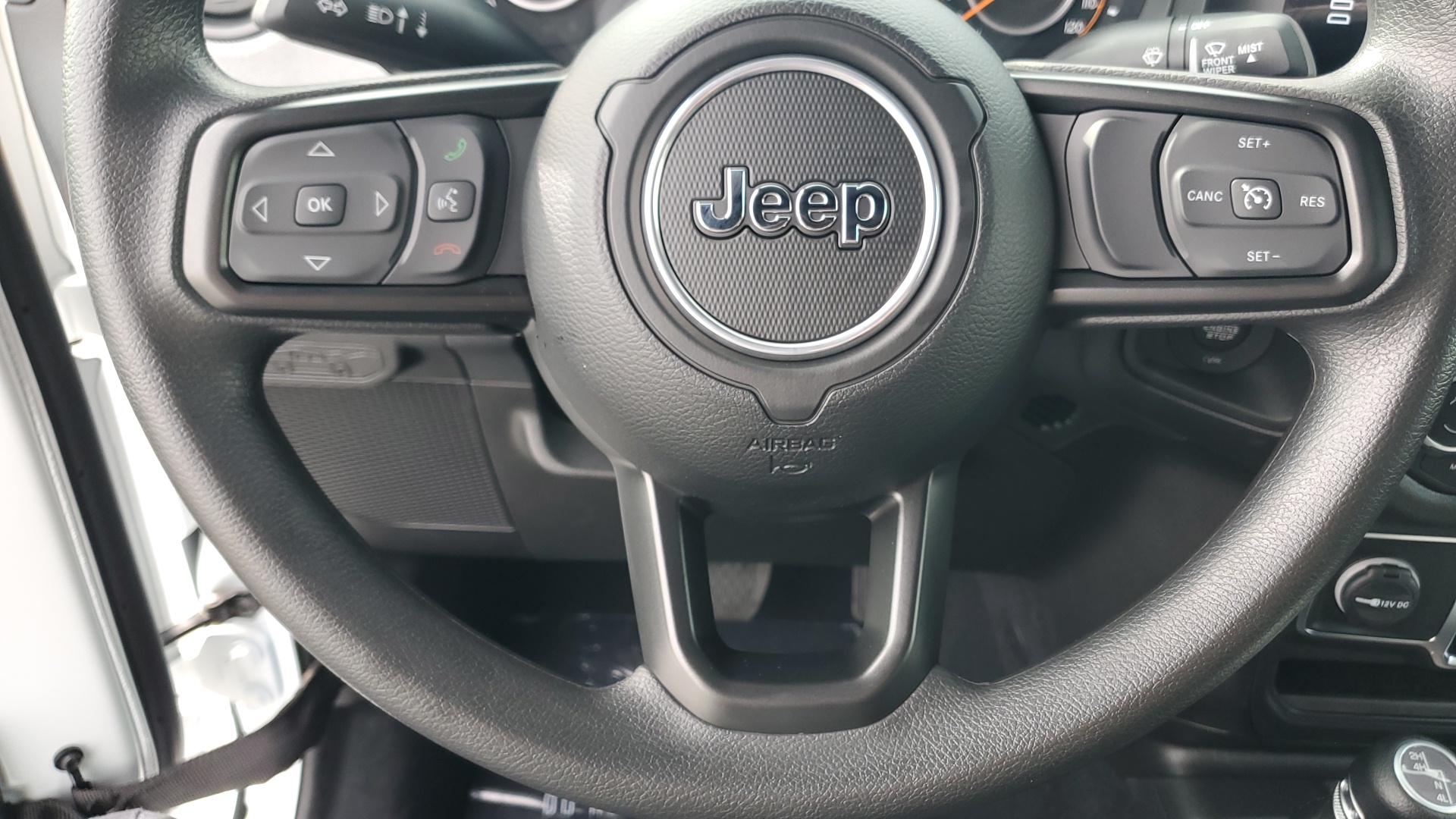 2025 Jeep Wrangler Sport 22