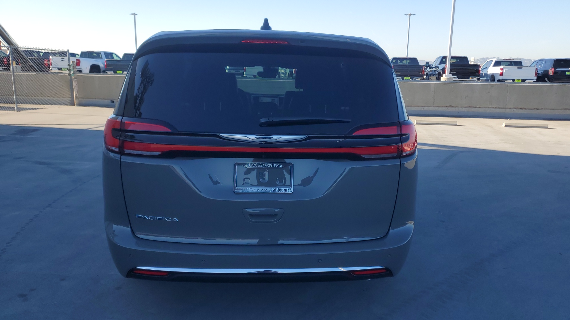 2025 Chrysler Pacifica Select 4