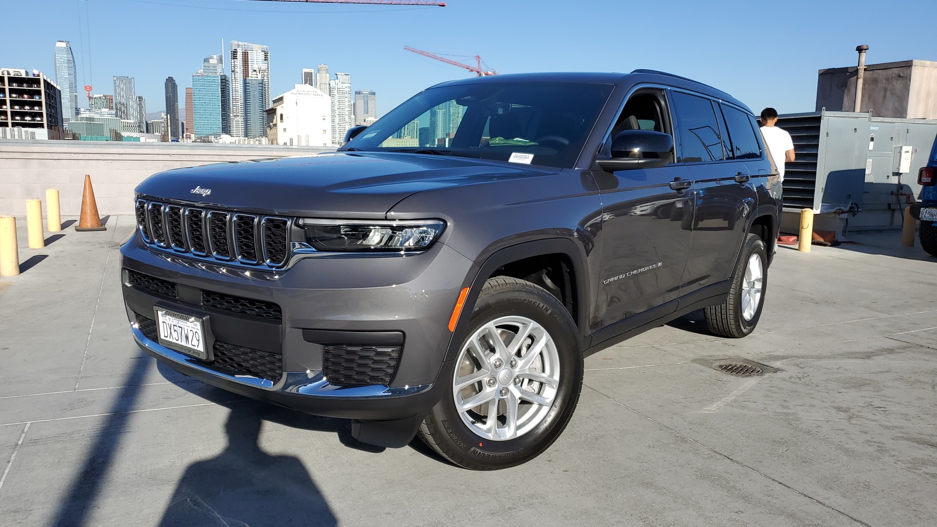 2025 Jeep Grand Cherokee L Laredo 1