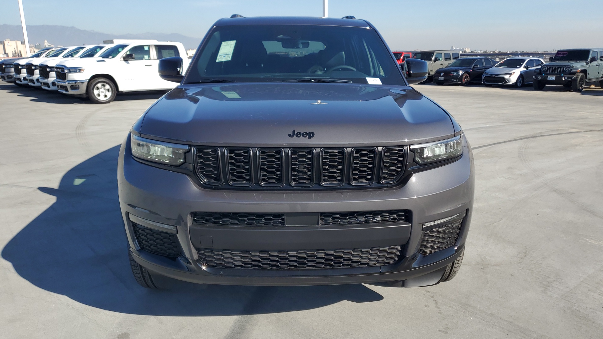 2025 Jeep Grand Cherokee L Limited 8