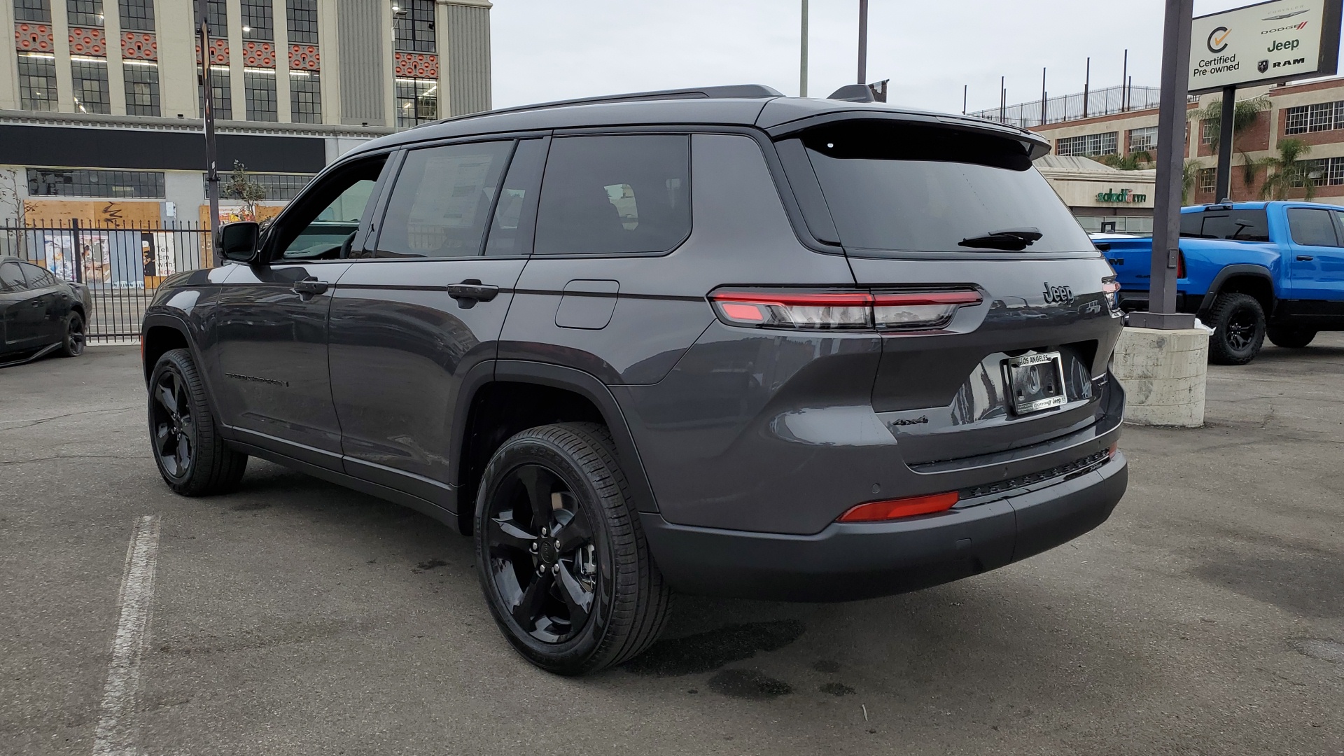 2025 Jeep Grand Cherokee L Limited 3