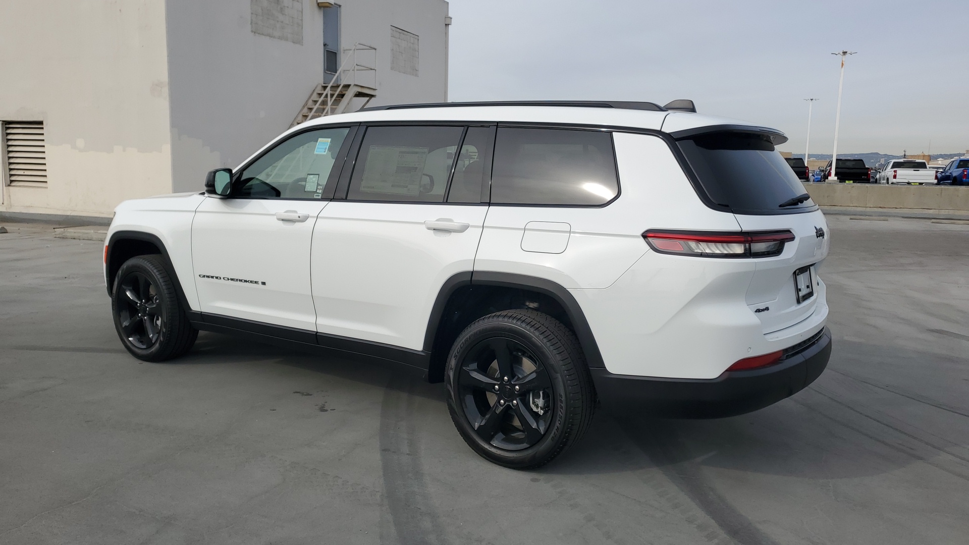 2025 Jeep Grand Cherokee L Limited 3