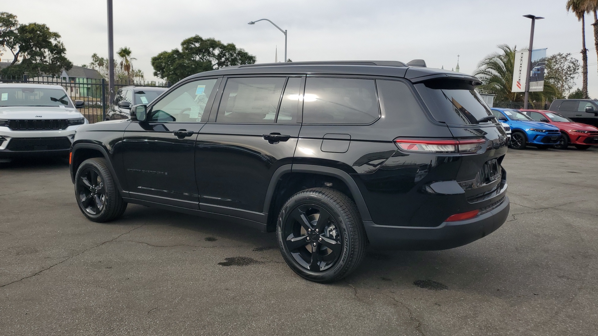 2025 Jeep Grand Cherokee L Limited 3