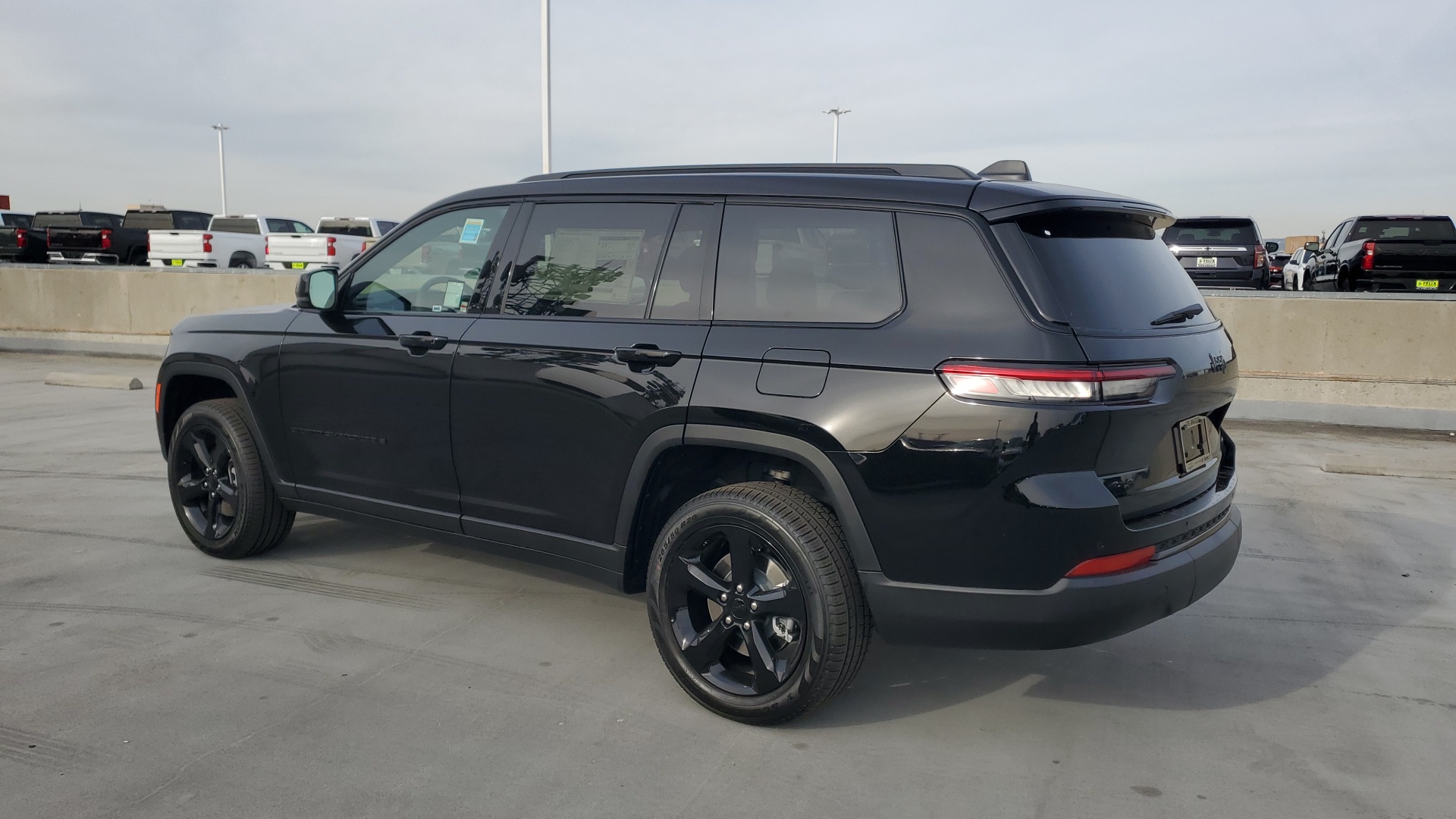 2025 Jeep Grand Cherokee L Limited 3