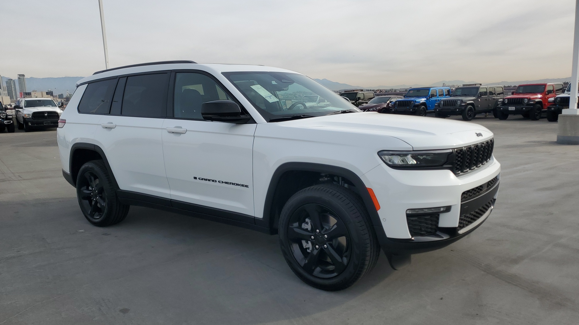 2025 Jeep Grand Cherokee L Limited 7