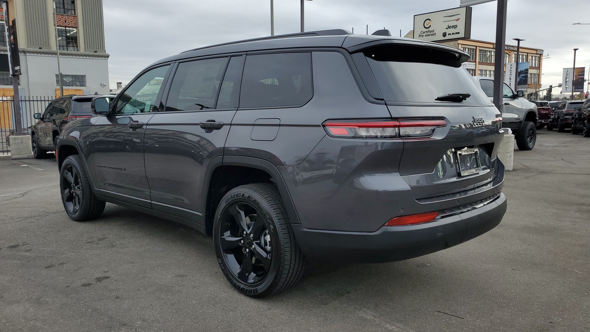 2025 Jeep Grand Cherokee L Altitude X 3