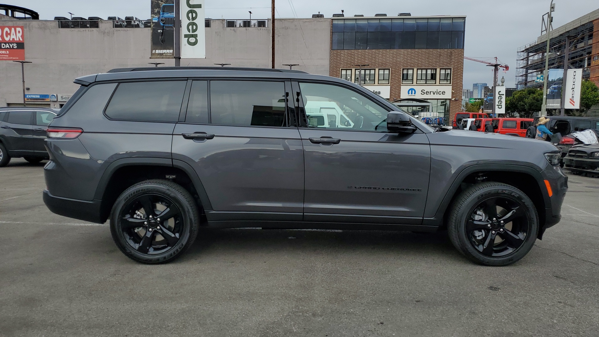 2025 Jeep Grand Cherokee L Altitude X 6