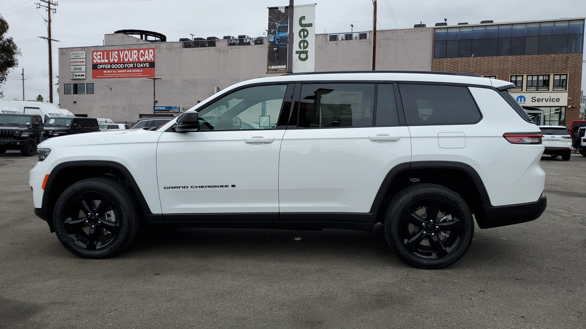 2025 Jeep Grand Cherokee L Altitude X 2