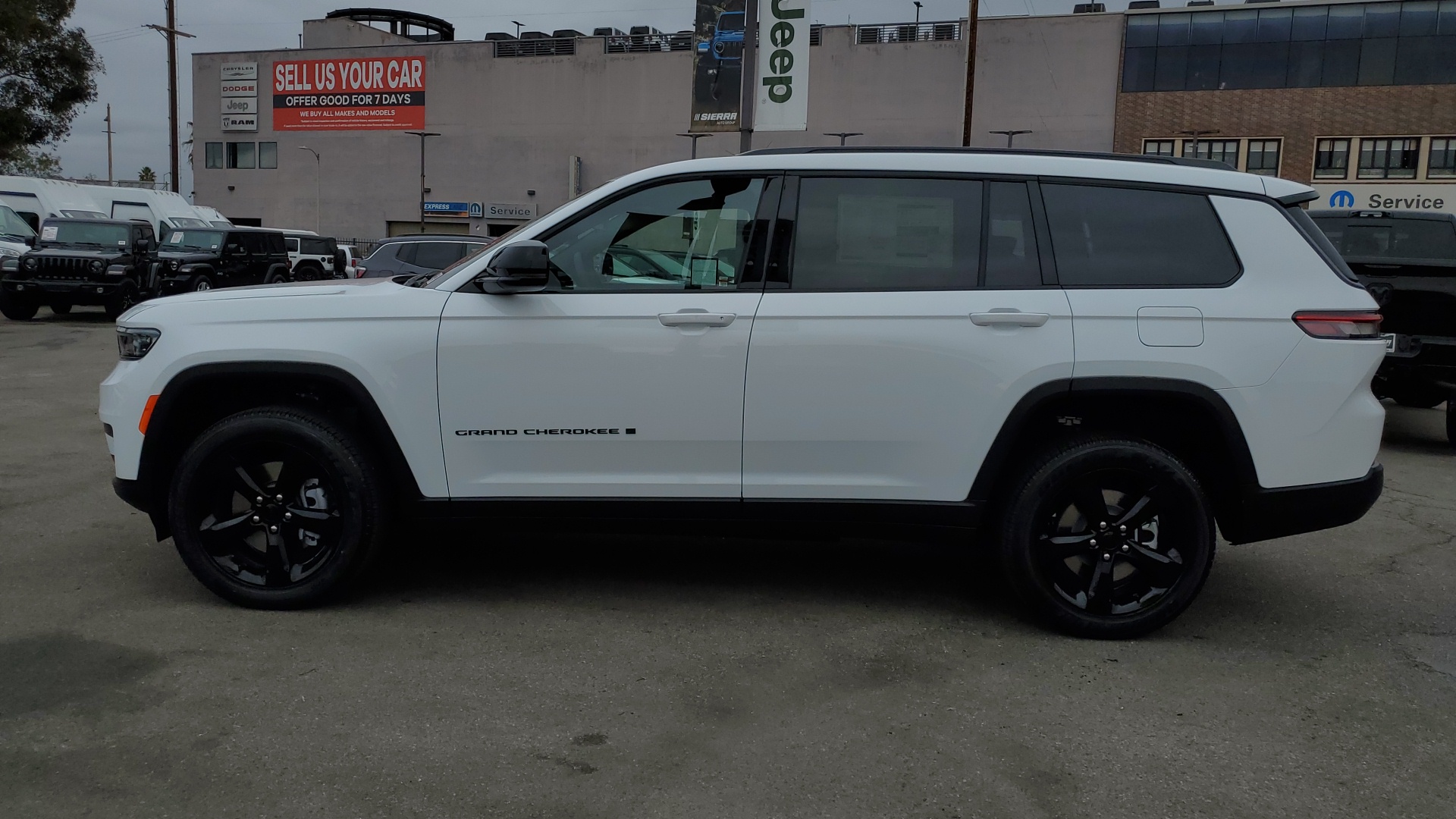 2025 Jeep Grand Cherokee L Altitude X 2