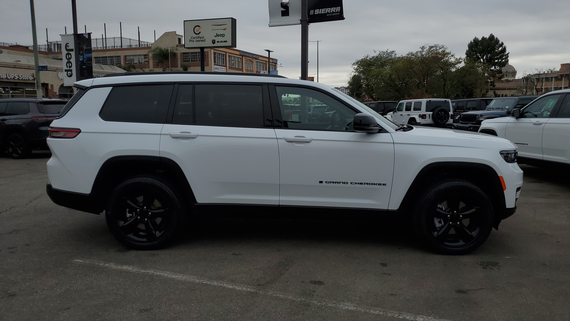 2025 Jeep Grand Cherokee L Altitude X 6