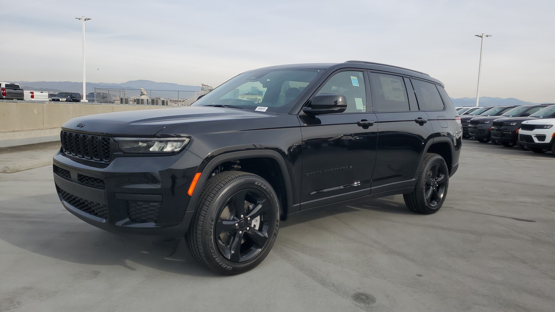 2025 Jeep Grand Cherokee L Altitude X 1