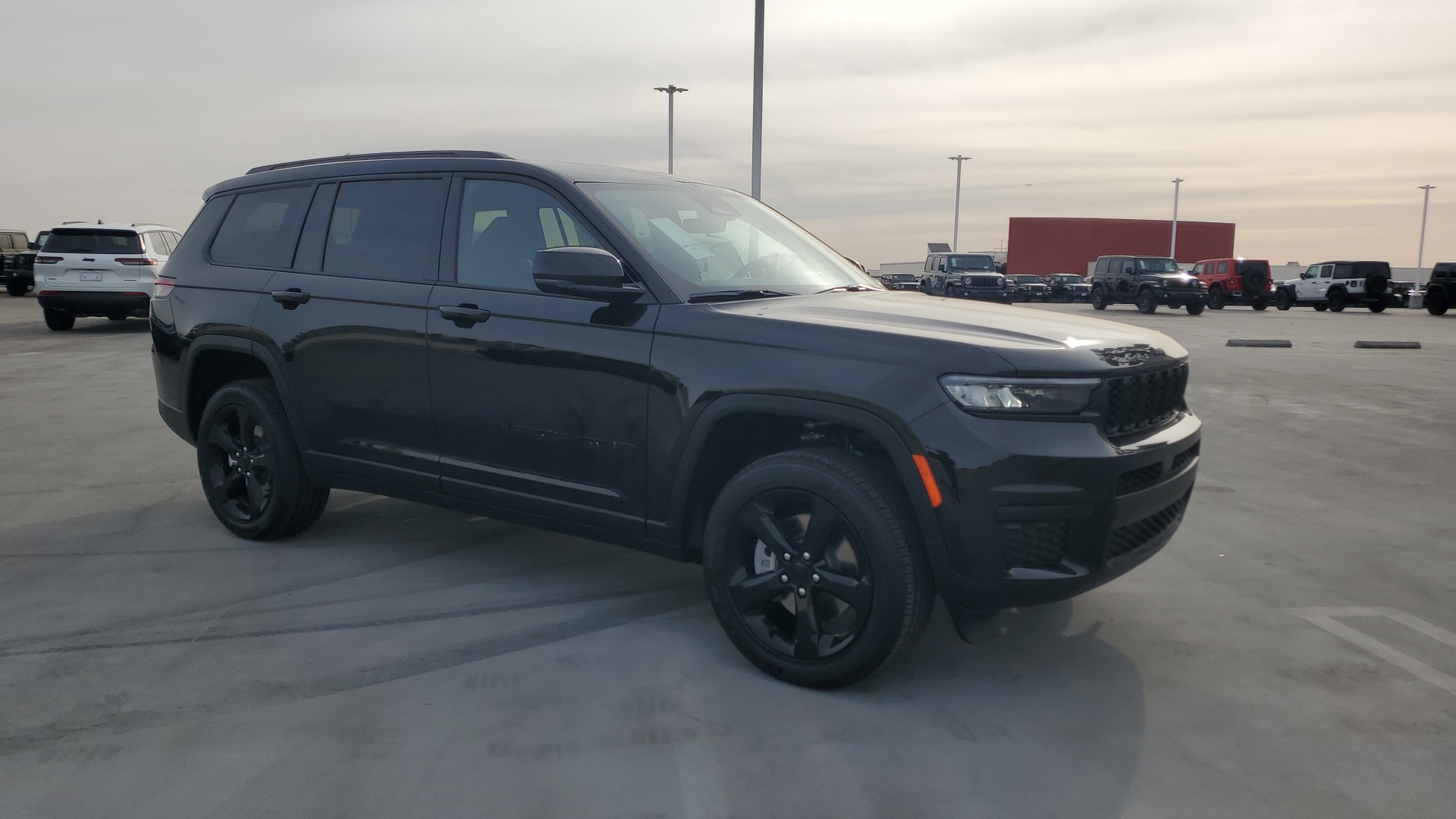 2025 Jeep Grand Cherokee L Altitude X 7