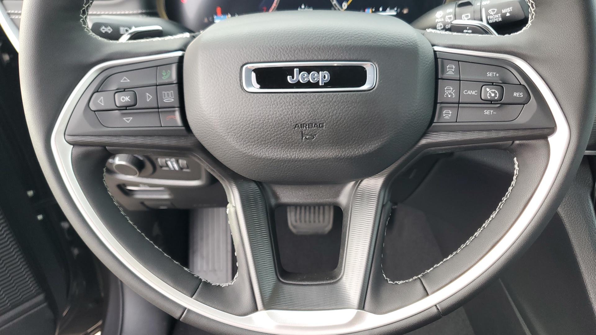 2025 Jeep Grand Cherokee L Altitude X 22