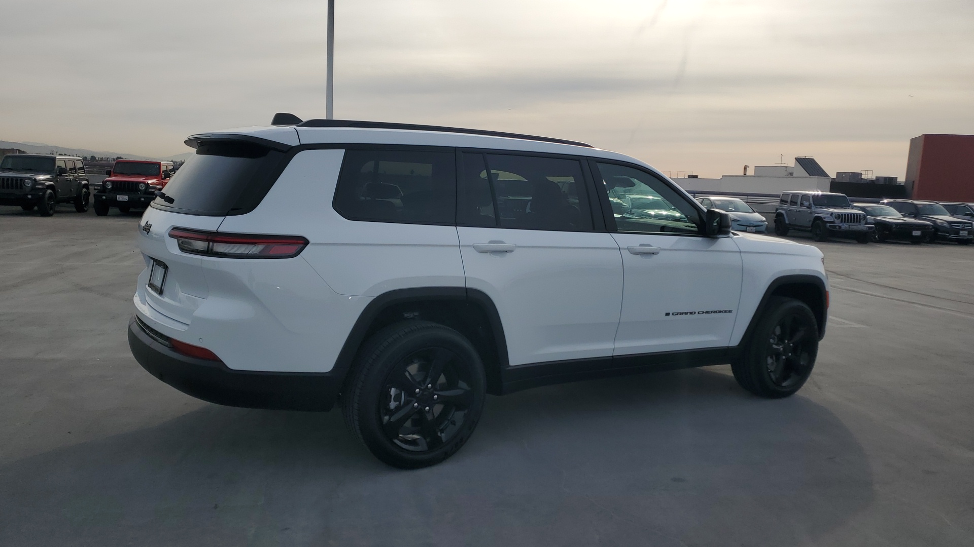 2025 Jeep Grand Cherokee L Altitude X 5