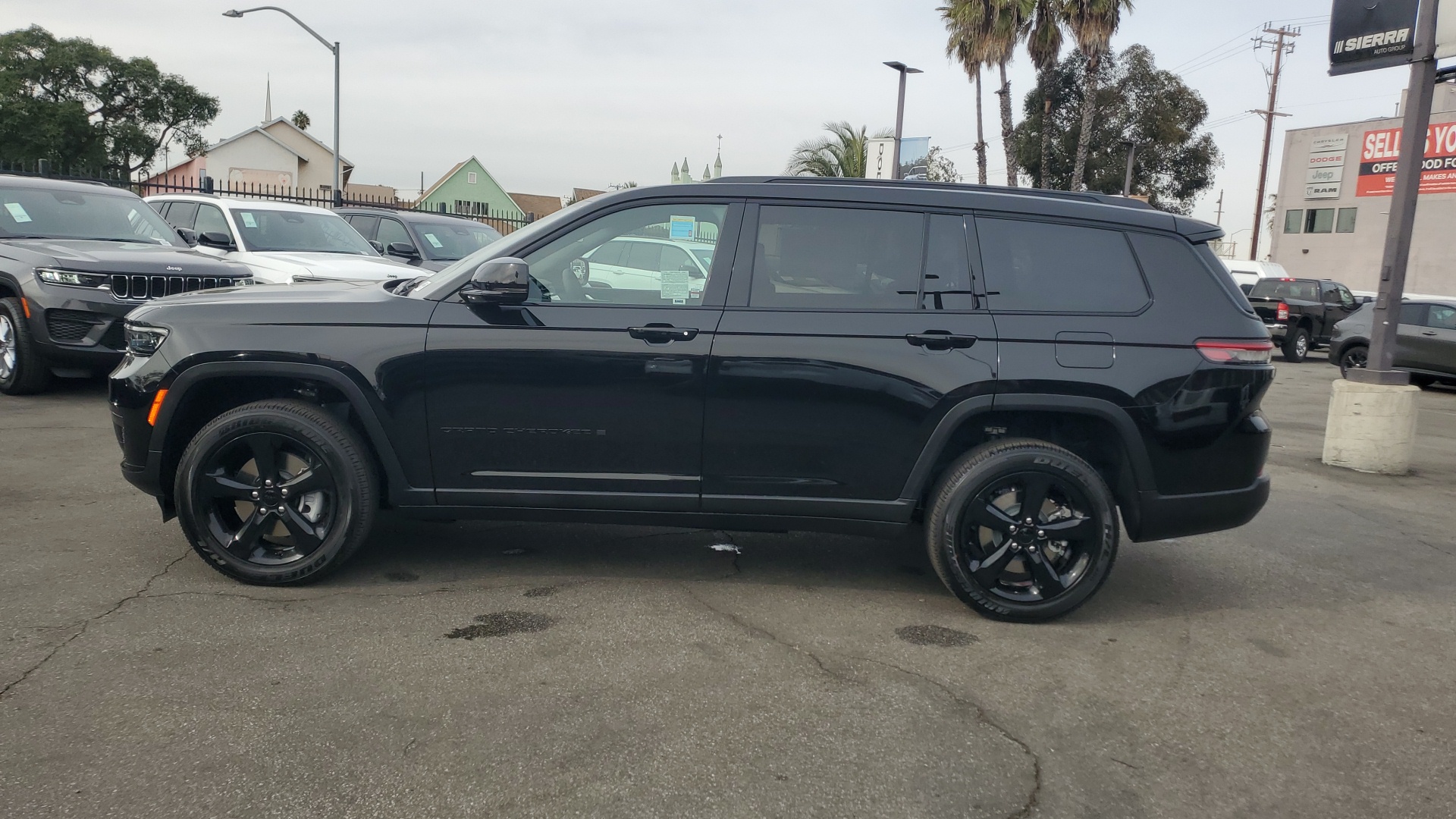 2025 Jeep Grand Cherokee L Altitude X 2