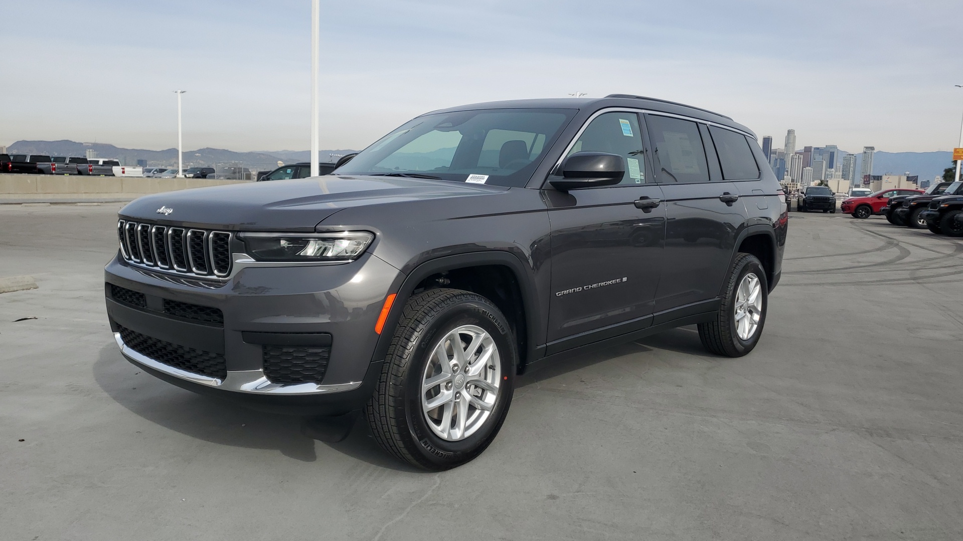 2025 Jeep Grand Cherokee L Laredo X 1