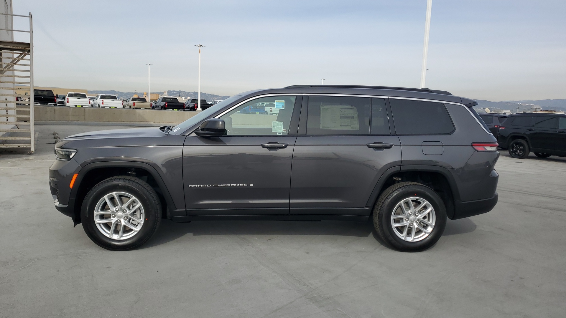 2025 Jeep Grand Cherokee L Laredo X 2