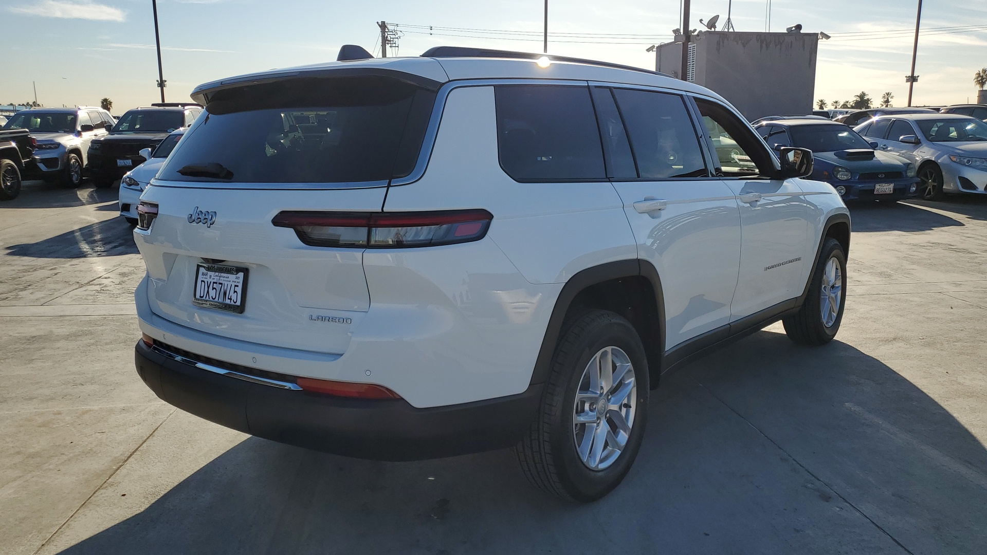 2025 Jeep Grand Cherokee L Laredo 3