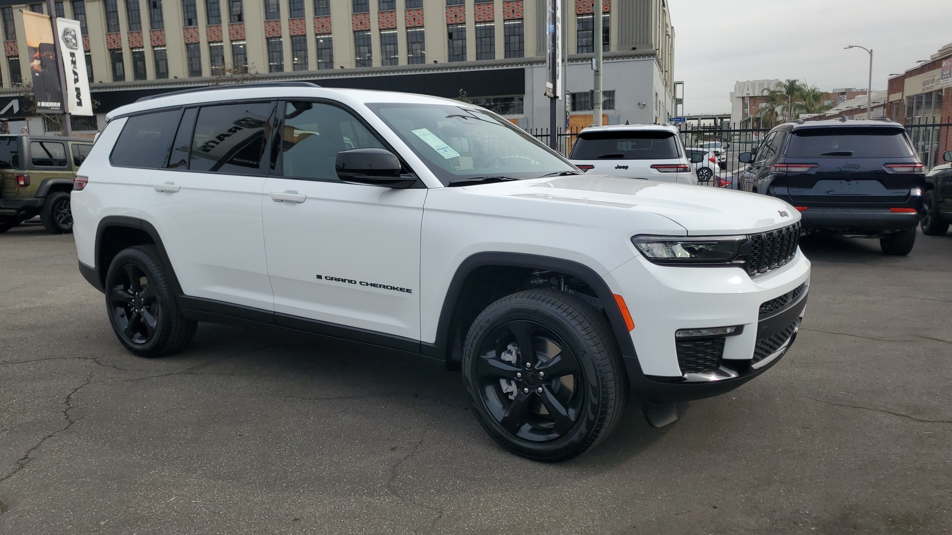 2025 Jeep Grand Cherokee L Limited 7