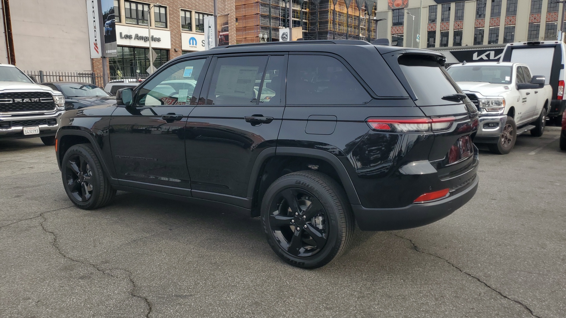 2025 Jeep Grand Cherokee Altitude X 3