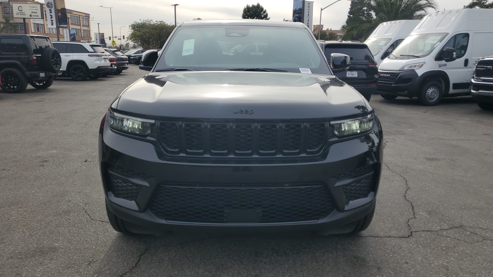 2025 Jeep Grand Cherokee Altitude X 8