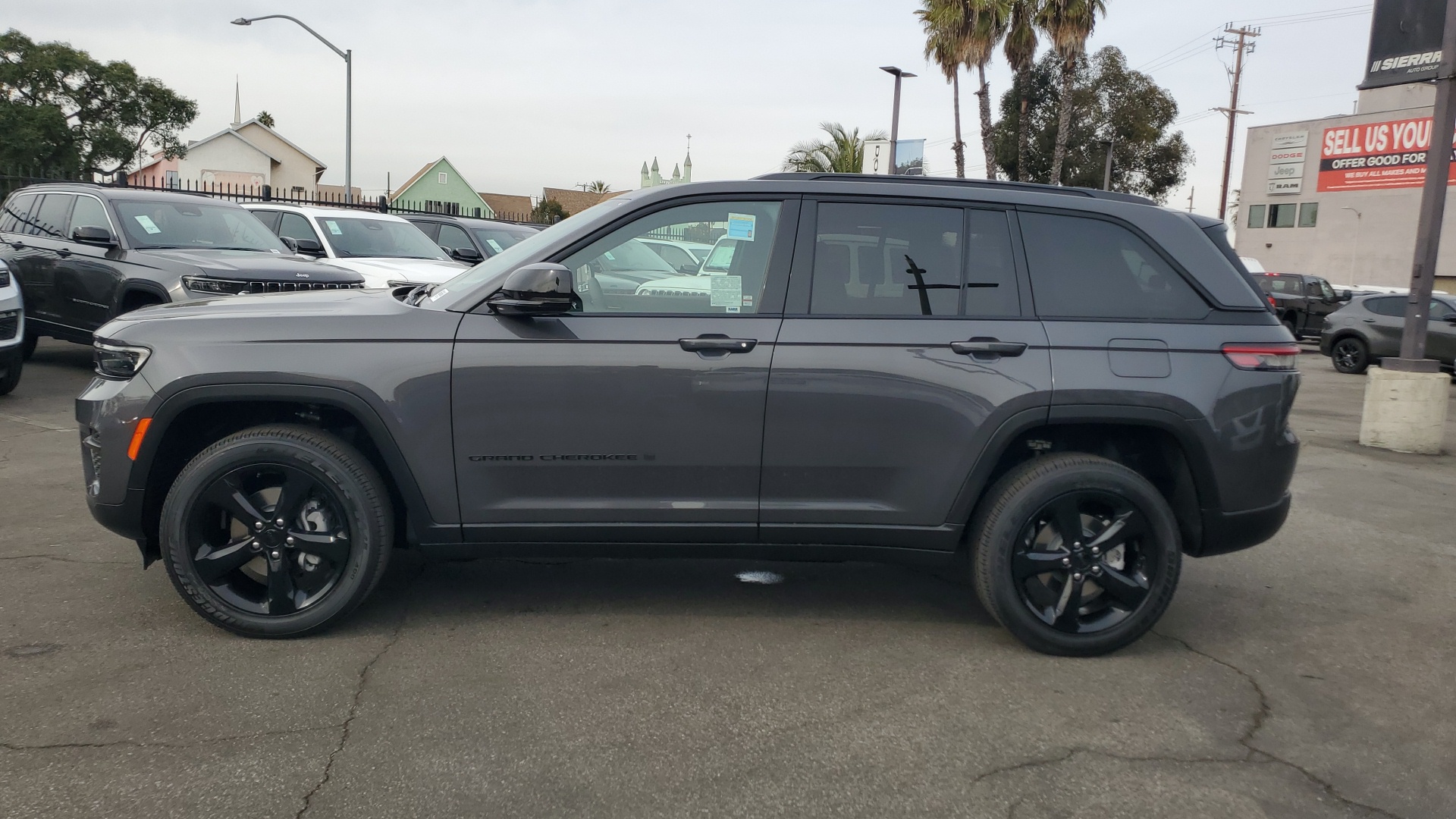 2025 Jeep Grand Cherokee Altitude X 2