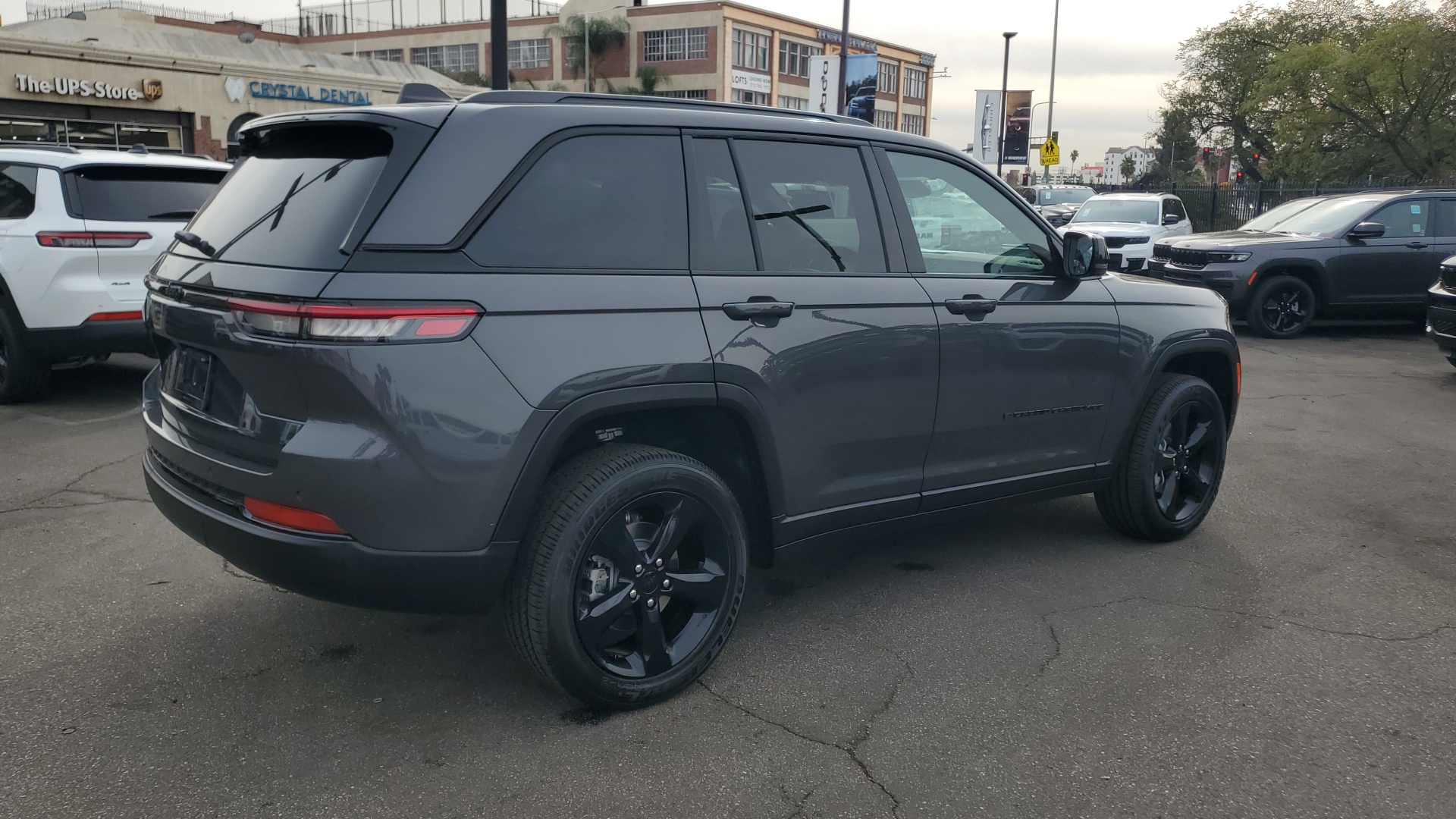 2025 Jeep Grand Cherokee Altitude X 5