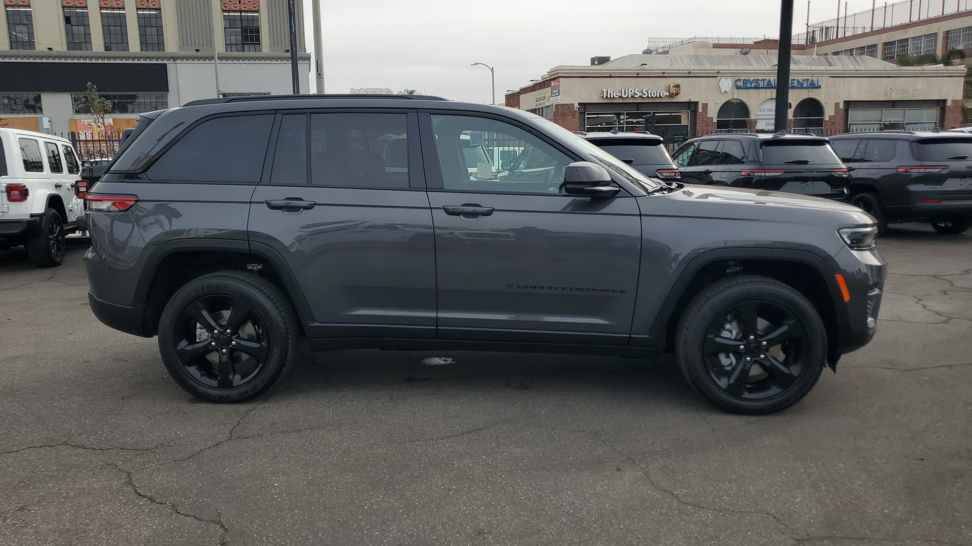 2025 Jeep Grand Cherokee Altitude X 6