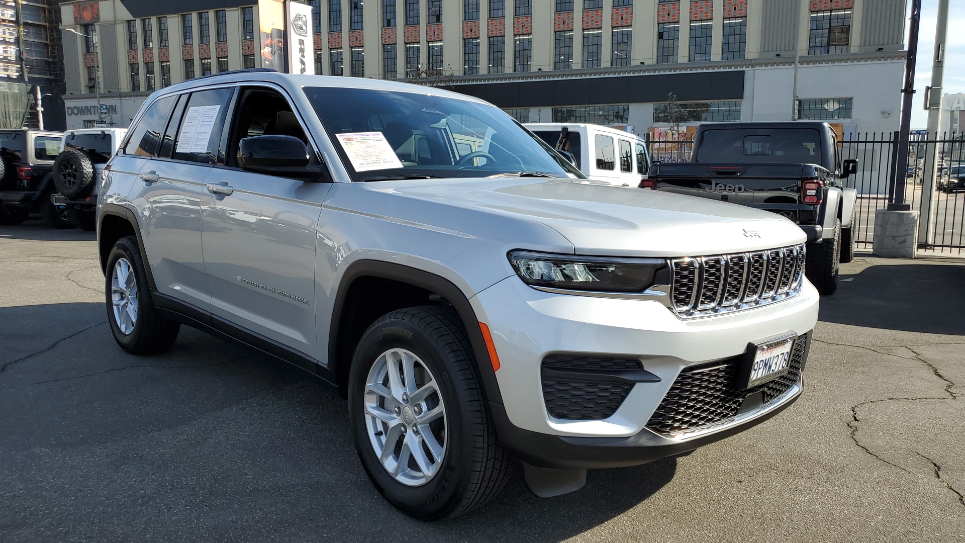 2024 Jeep Grand Cherokee Laredo X 4